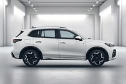 Volkswagen Tiguan Color Oryx White Mother Of Pearl Effect